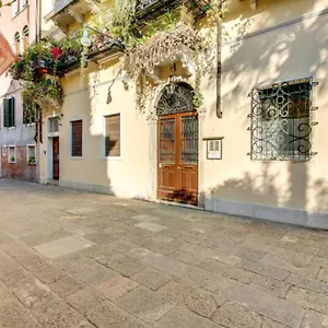  Apartment San Vio Dorsoduro Academia By Halldis Italien