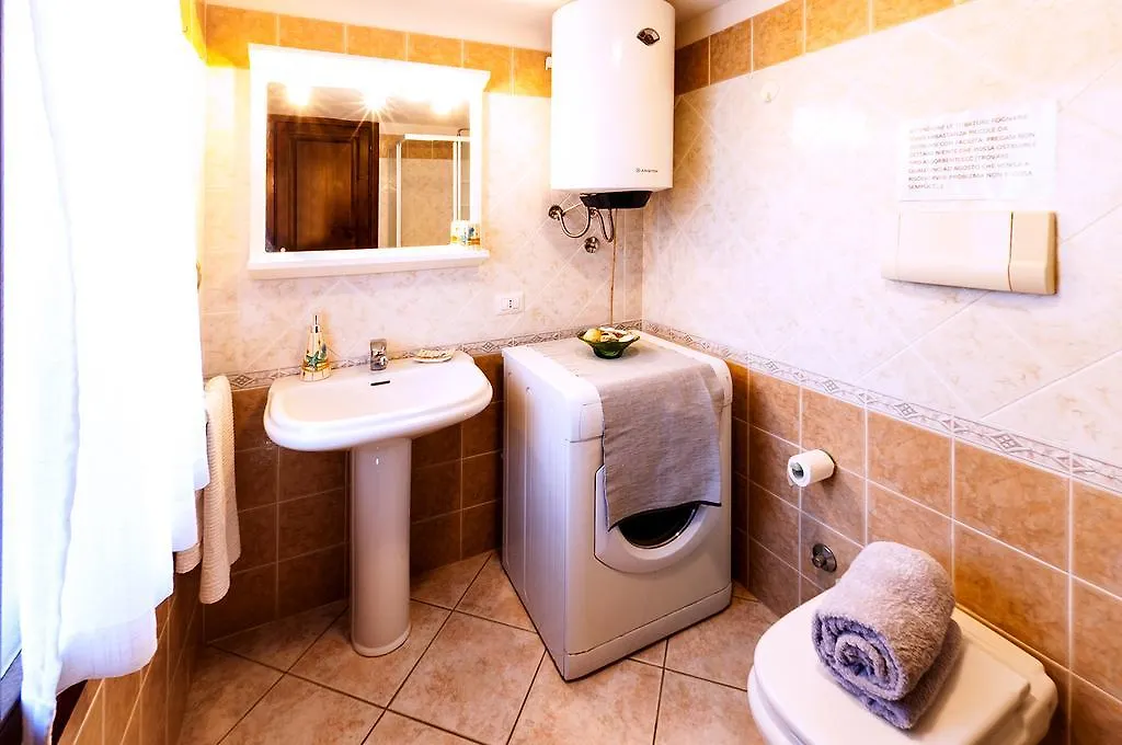 Ferienwohnung Casa Danilo San Teodoro  Italien